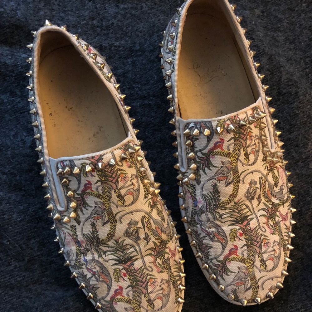 (Sold) Authentic Christian Louboutin sneaker